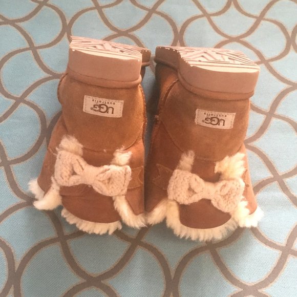 UGG Mini Bailey Knit Bow Boots SOLD📌 - Picture 6 of 13